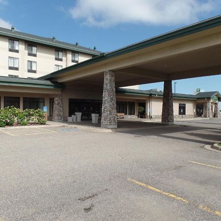 Holiday Inn Hotel & Suites Owatonna ภายนอก รูปภาพ