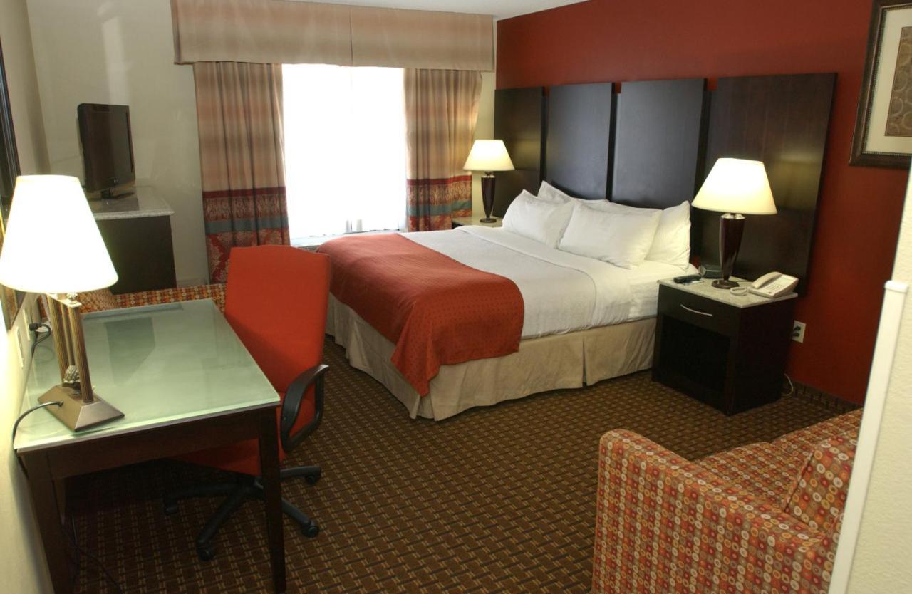 Holiday Inn Hotel & Suites Owatonna ห้อง รูปภาพ